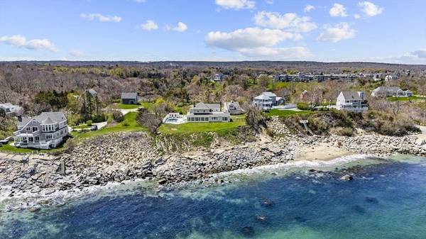 141 Stage Point Rd, Plymouth, MA 02360