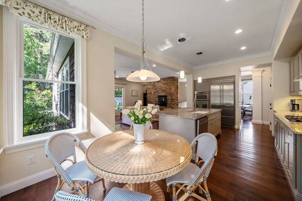 39 Highview Rd, Plymouth, MA 02360