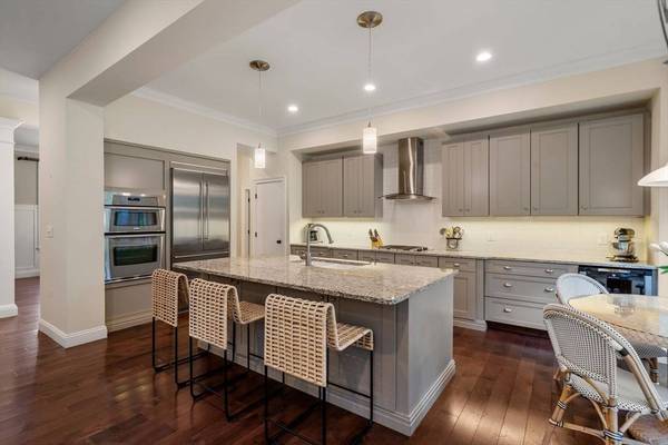 39 Highview Rd, Plymouth, MA 02360
