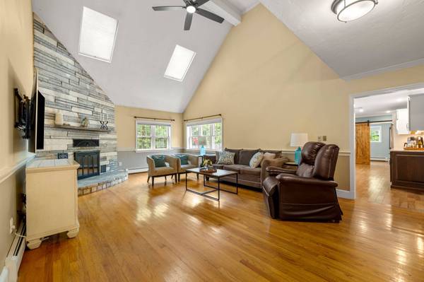 359 Holly Rd, Marshfield, MA 02050-1756