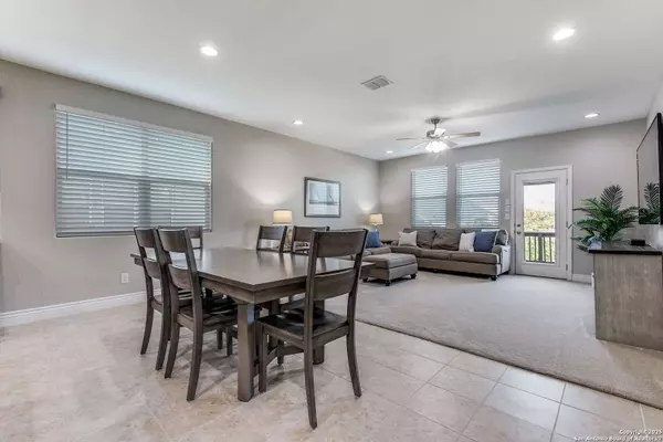 2939 Thunder Gulch, San Antonio, TX 78245