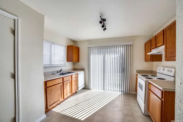 9734 Crescent Moon, San Antonio, TX 78245