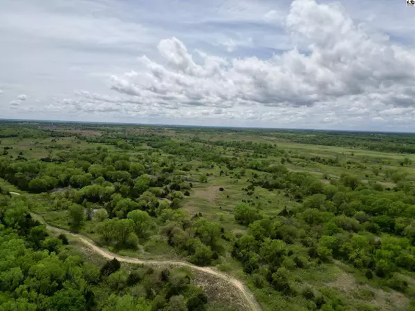 6103 E 69th Ave, Buhler, KS 67522