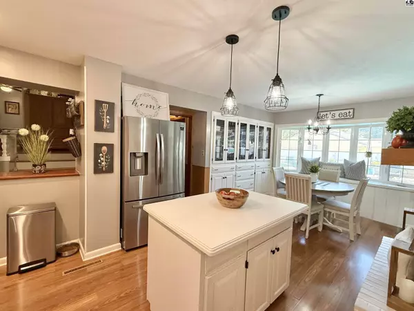 3200 Farmington Rd, Hutchinson, KS 67502