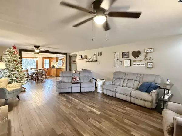 8409 N Sallee Rd, Hutchinson, KS 67502