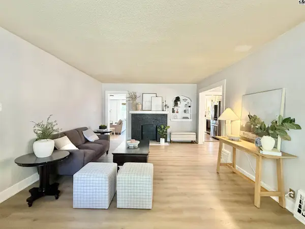 219 W 19th Ave, Hutchinson, KS 67502