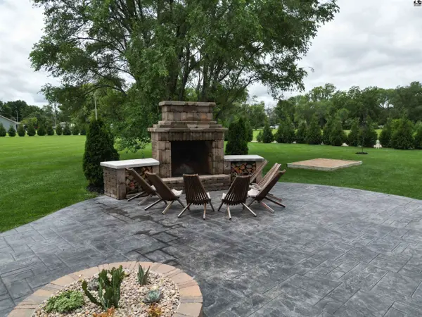 509 W Jefferson Ave, Nickerson, KS 67561