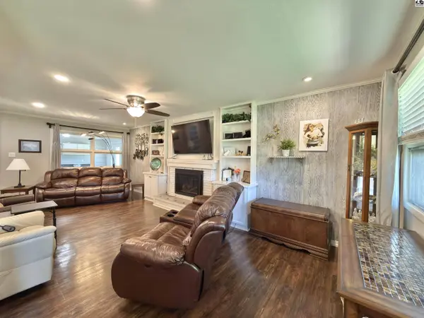 47 Tomahawk Rd, Hutchinson, KS 67502