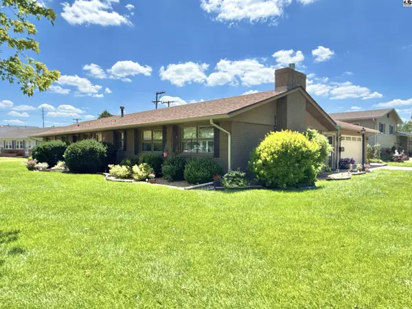 47 Tomahawk Rd, Hutchinson, KS 67502