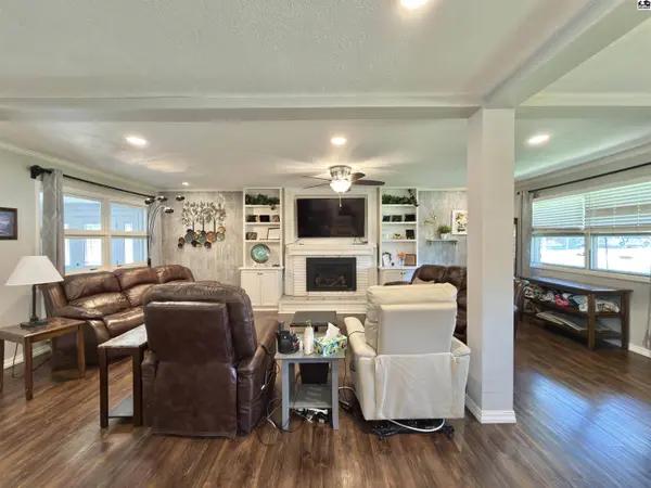 47 Tomahawk Rd, Hutchinson, KS 67502