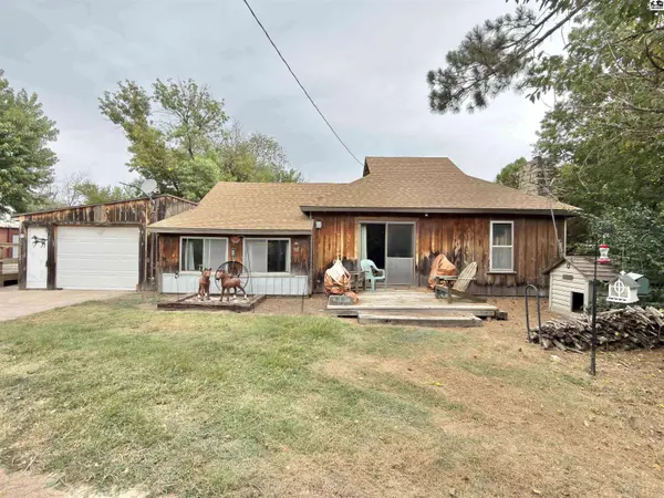 4803 N Pennington Rd, Hutchinson, KS 67502