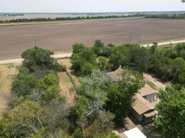 4803 N Pennington Rd, Hutchinson, KS 67502