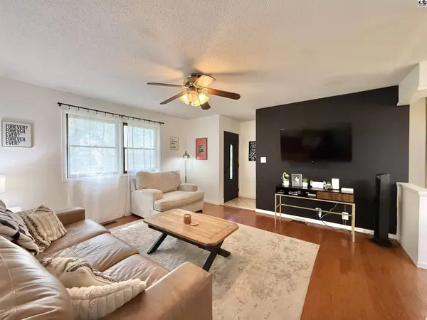 912 E 31st Terr, Hutchinson, KS 67502