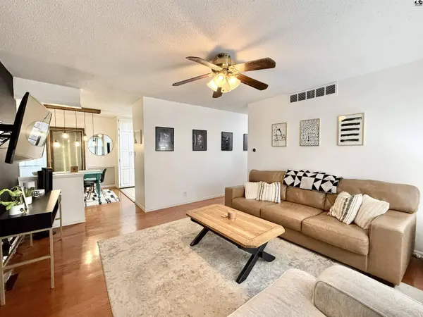 912 E 31st Terr, Hutchinson, KS 67502