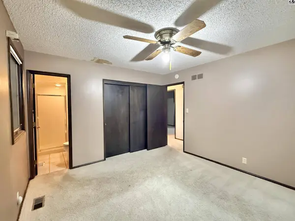4109 Quivira Rd, Hutchinson, KS 67502