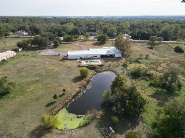 2100 E 43rd Ave, Hutchinson, KS 67502