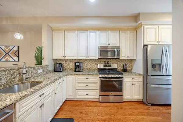 2601 Tupelo Cir #2601, North Andover, MA 01845