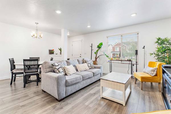 3957 W COOL SPRING AVE, Lehi, UT 84043