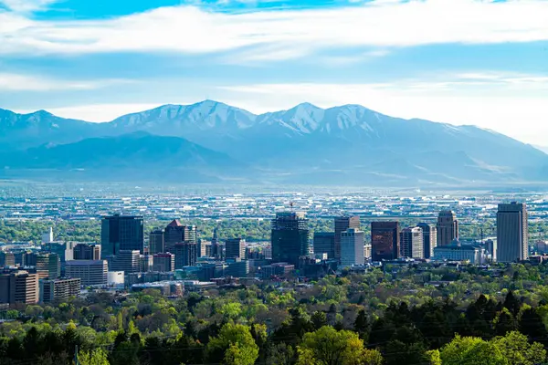feature image of Utah Housing Market Update, October 2026: Higher Rates, Fewer Sales and Steady Prices