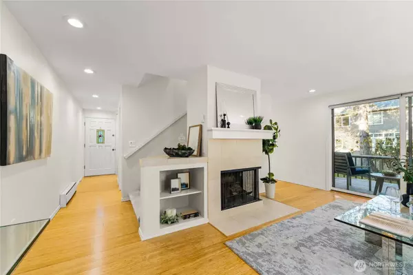 1218 101st PL NE, Bellevue, WA 98004