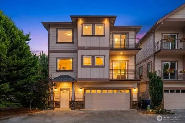 810 5th AVE NW, Issaquah, WA 98027