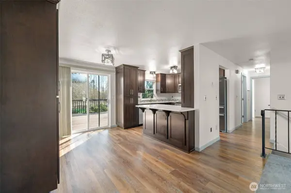 10609 52nd AVE NE, Marysville, WA 98270