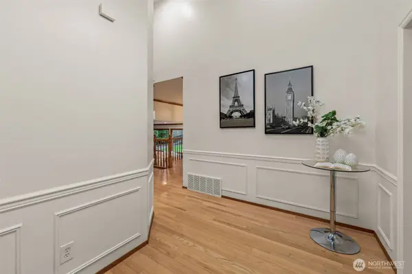 4712 241st AVE SE, Sammamish, WA 98029