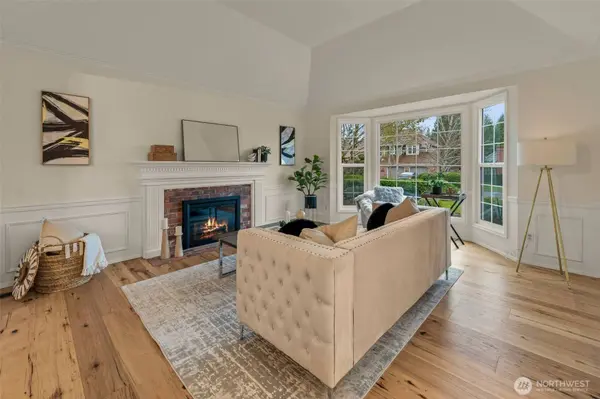 4712 241st AVE SE, Sammamish, WA 98029