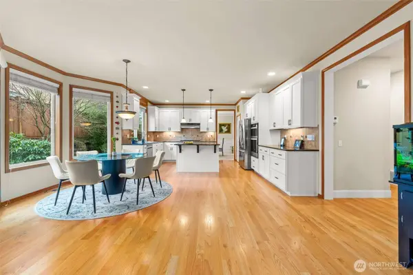 18725 35th DR SE, Bothell, WA 98012