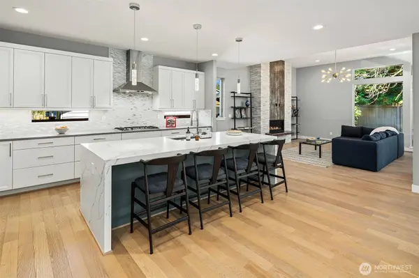 7322 124th AVE NE, Kirkland, WA 98033