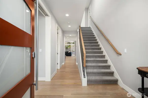 7322 124th AVE NE, Kirkland, WA 98033