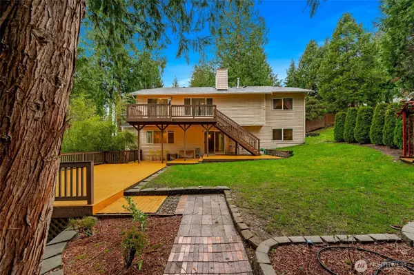 22706 NE 12th PL, Sammamish, WA 98074