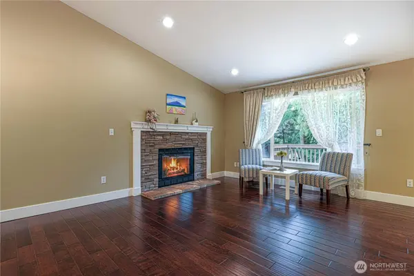22706 NE 12th PL, Sammamish, WA 98074
