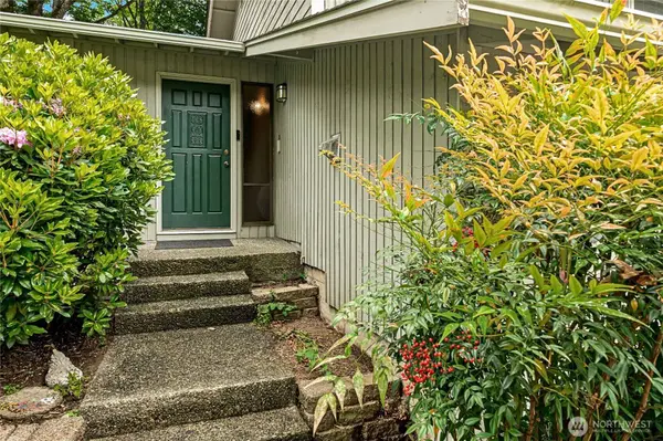 14616 106th AVE NE, Bothell, WA 98011