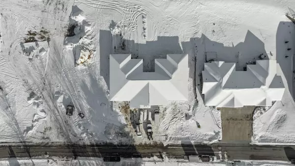 7676 W Castle Mound Rd, Holland, WI 54636