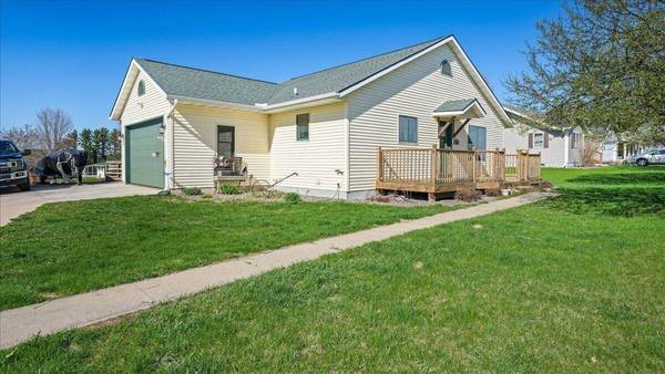 506 BIRCH St, Hixton, WI 54635