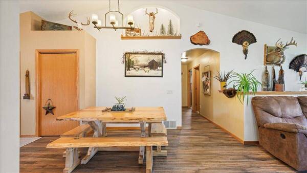 506 BIRCH St, Hixton, WI 54635