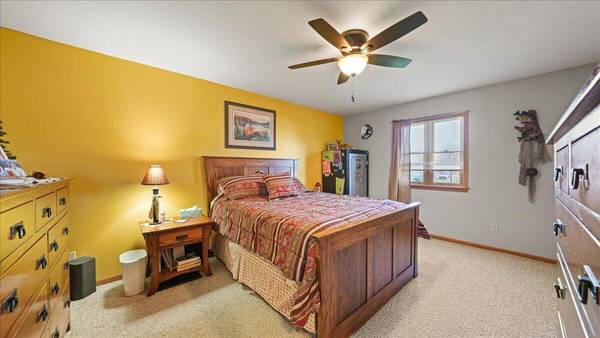 506 BIRCH St, Hixton, WI 54635