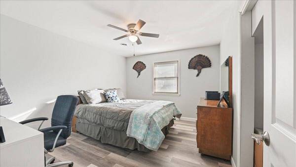 103 ELROY St, Elroy, WI 53929