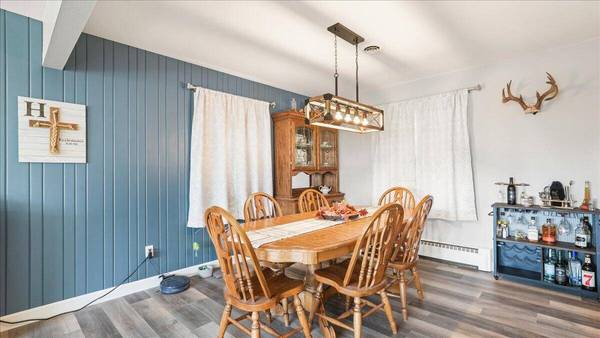 103 ELROY St, Elroy, WI 53929