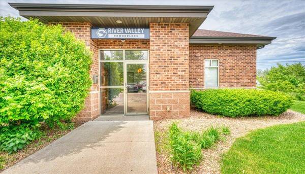 860 Mill St N Unit Suit 2, West Salem, WI 54669