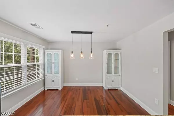 66 Greenbrook Dr, Bloomfield Twp., NJ 07003