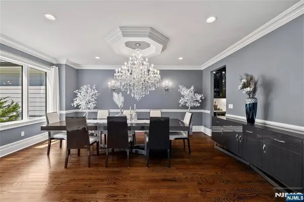 504 Kendrick ST, Paramus, NJ 07652