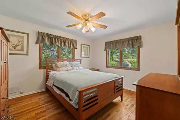 41 Hopper Ave, Westwood Boro, NJ 07675