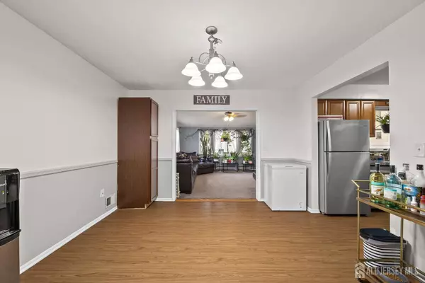 117 Jackson AVE, Dunellen, NJ 08812