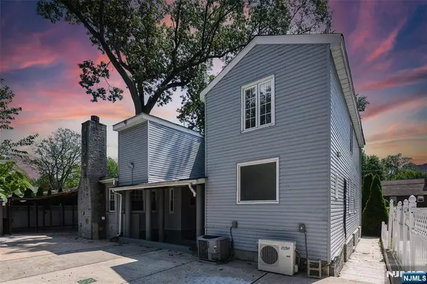 156 Linden AVE, Dumont, NJ 07628