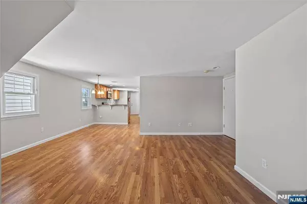 47 Morris PL #3, Bloomfield, NJ 07003