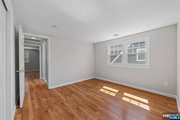 47 Morris PL #3, Bloomfield, NJ 07003