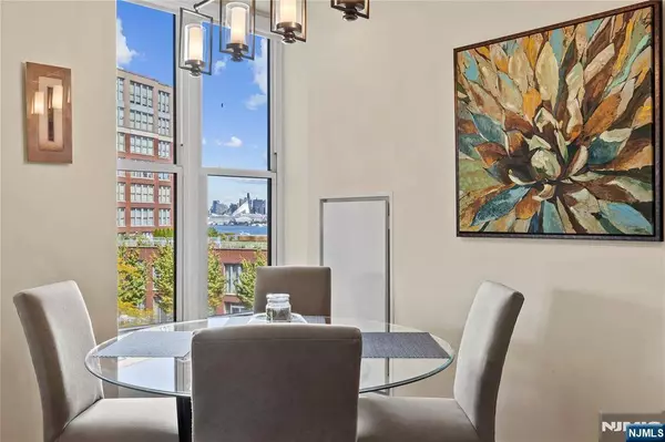 1125 Maxwell LN #711, Hoboken, NJ 07030