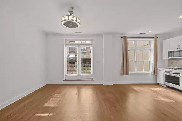 104 YORK ST  #2A, Jc Downtown, NJ 07302